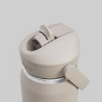 Ev ve Yaşam - Camelbak Thrive Flip Straw Termo Matara - 740 ml Kapasite ile Pratik Su Taşıma - Görsel 2