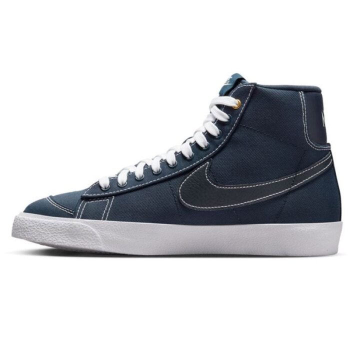 Nike Blazer Mid '77 3
