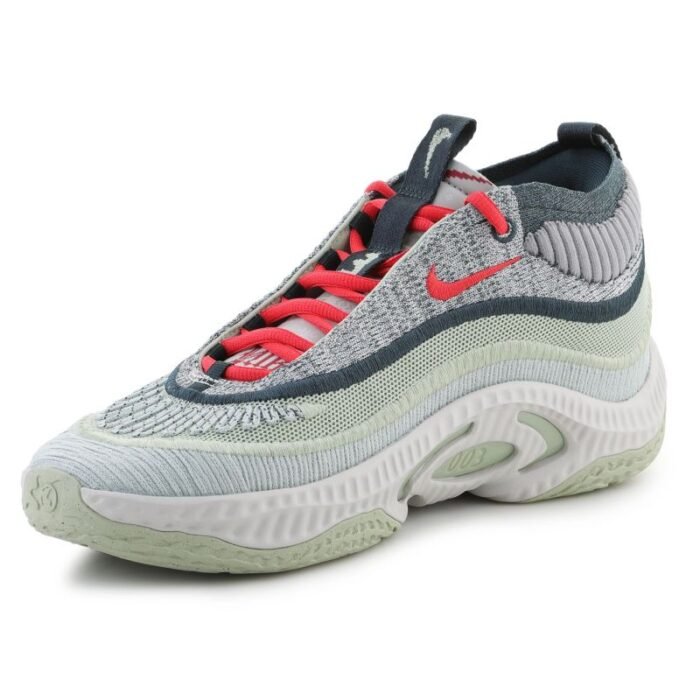 Nike Cosmic Unity 3 8
