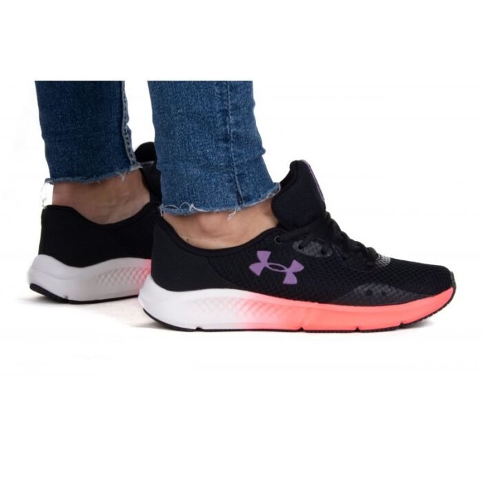 Under Armour Charged Pursuit 3