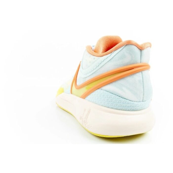 Nike Kyrie 8 basketbol