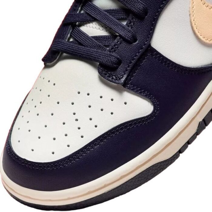 Nike Mens Dunk Low