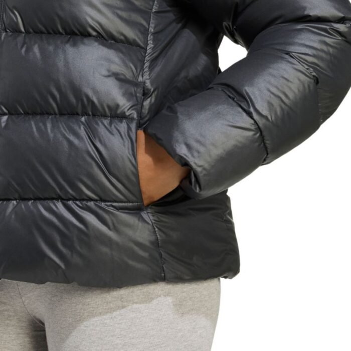 Kadın adidas ESS SD