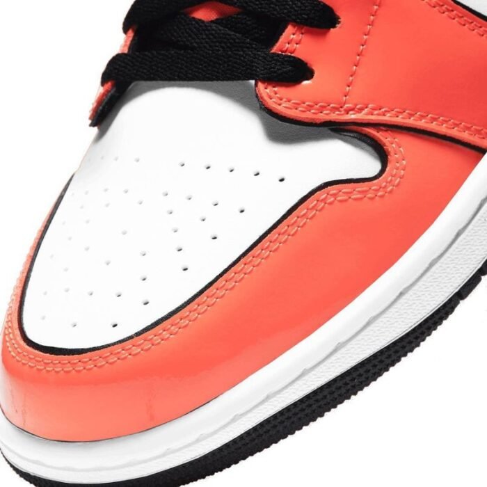 Air Jordan 1 Mid