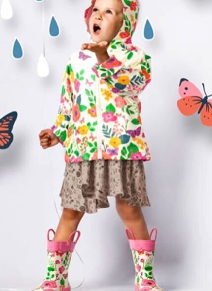 Stephen Joseph Yağmurluk Kız