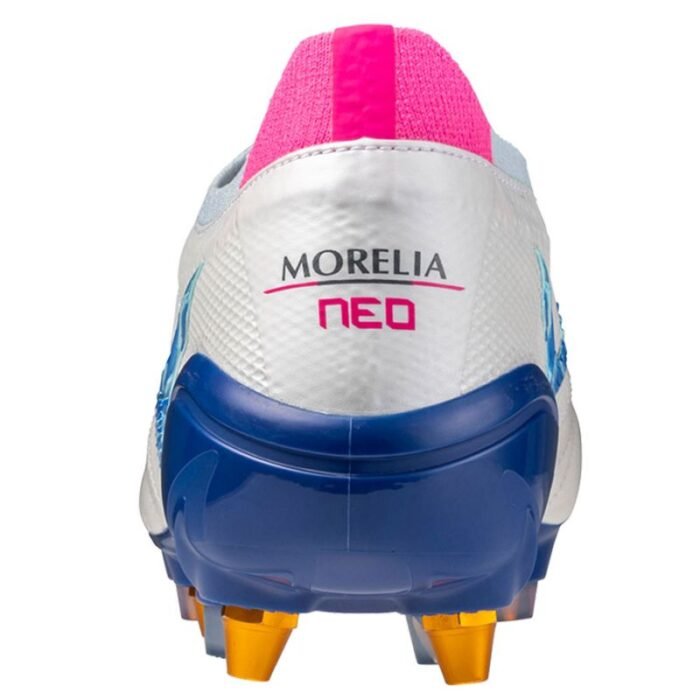 Mizuno Morelia Neo IV