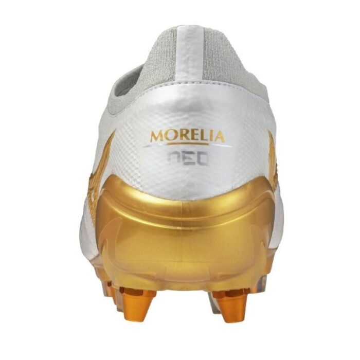 Mizuno Morelia Neo IV