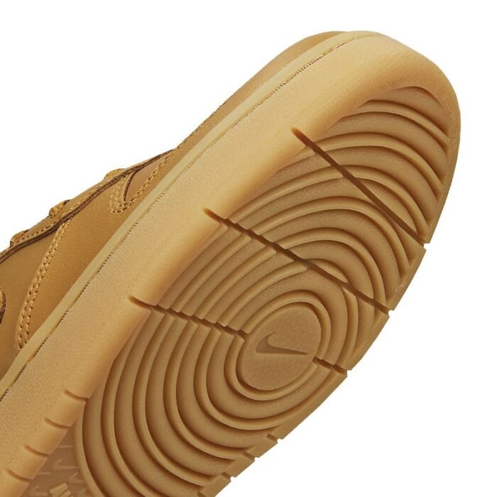 Nike Court Borough Low