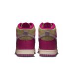 Nike Dunk High W