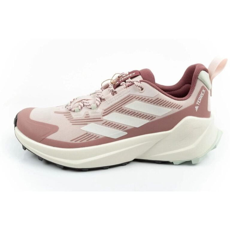Adidas kadın trekking ayakkabıları