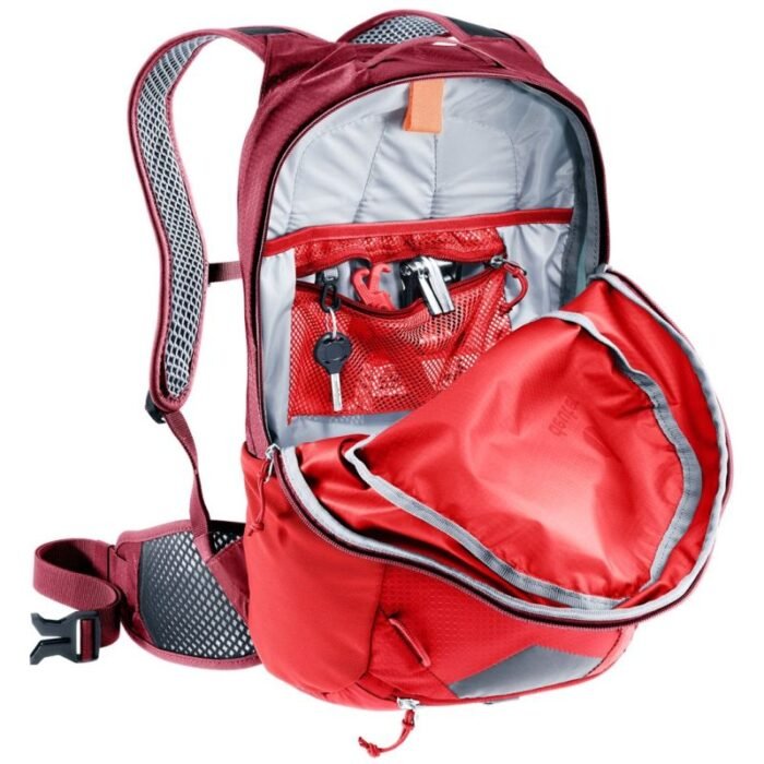 Deuter Race 16 hiking
