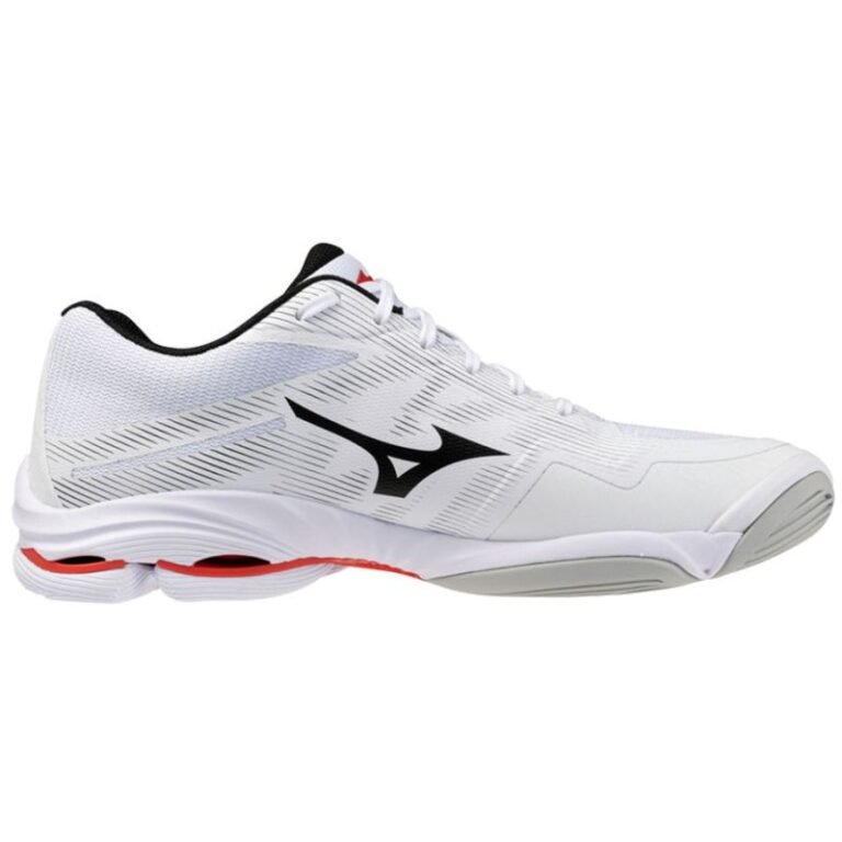 Mizuno WAVE LIGHTNING PRO