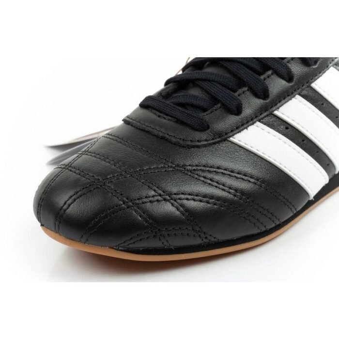 Adidas bayan spor ayakkabıları