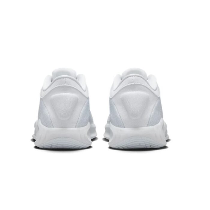 Nike GT Hustle Academy