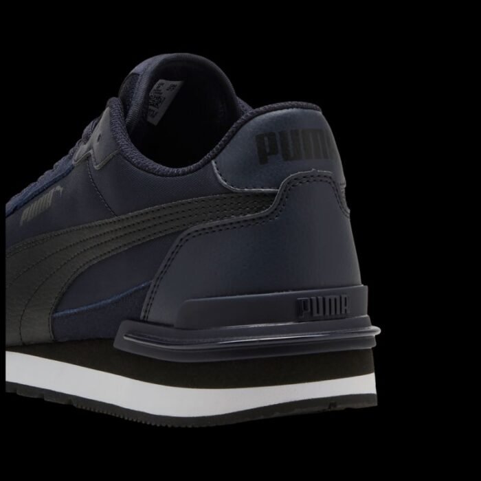 PUMA ST Runner v4