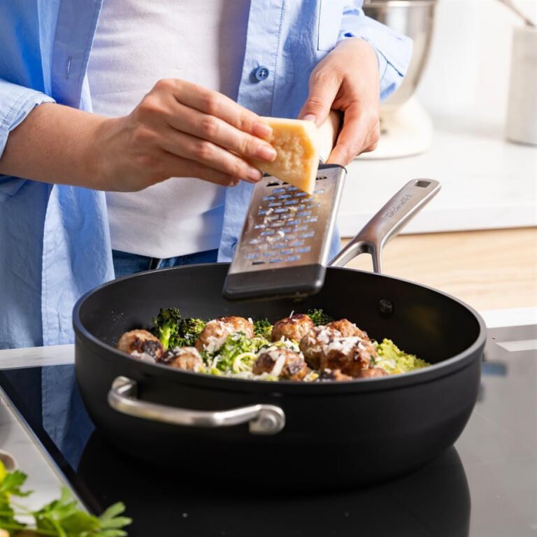 Kitchenaid Güçlendirilmiş Dövme Alüminyum 2