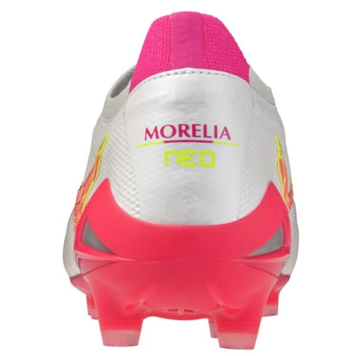 Mizuno Morelia Neo IV