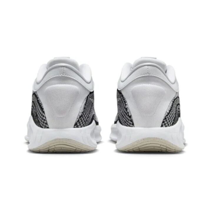 Nike GT Hustle Academy