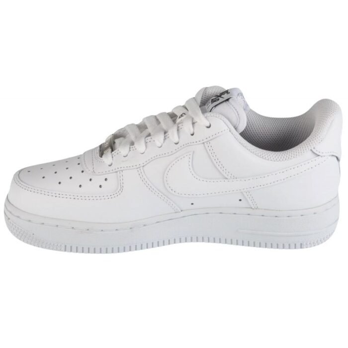 Nike Air Force 1 07 W DX5883-100 Ayakkabı - Görsel 2