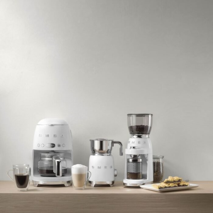 SMEG DCF02WHEU kahve makinesi - Görsel 2