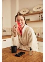 IYO Led Light Skin Booster Kırmızı Mavi Led Işık Terapili Cilt Bakım Cihazı - Görsel 2