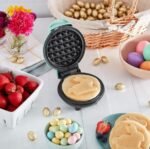 Dash Mini Waffle ve Tatlı Makinesi (4 İnç, Yapışmaz Yüzey) - Görsel 2