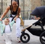 Baby Jogger Summit X3 Koşu ve All-Terrain Bebek Arabası (Siyah/Altın, 12.8 kg) - Görsel 5