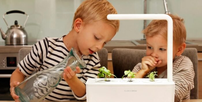 Click and Grow Smart Garden 3 Akıllı Saksı / Bahçe (Beyaz) - Görsel 2