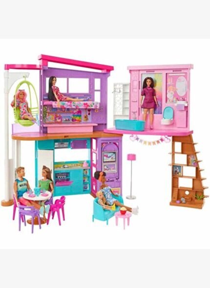 Barbie Barbienin Tatil Evi HCD50