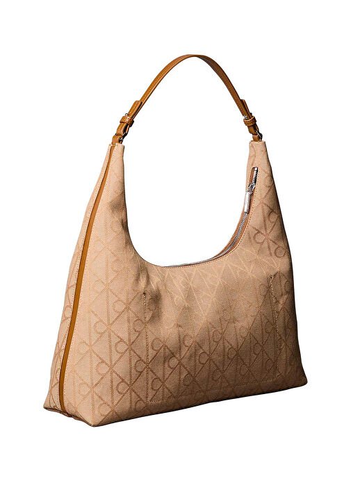 tryoshop-b-calvin-klein-bej-kadin-omuz-cantasi-emblem-jacquard-shoulder-bag-15974643-1 Calvin Klein Bej Kadın Omuz Çantası EMBLEM JACQUARD SHOULDER BAG - Görsel 1