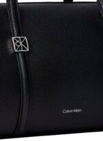 Calvin Klein Siyah Kadın Omuz Çantası EMBLEM HW PEBBLE DOCTOR SHOULDER - Görsel 3