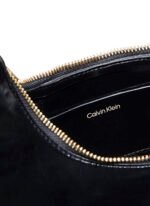 Calvin Klein Siyah Kadın Omuz Çantası FOIL LOGO GLOSSY CONV SHOULDER B