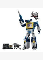 Lego Icons Transformers: Soundwave 3