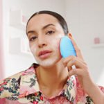Foreo LUNA 3 Karma Ciltler için Yüz Temizleme ve Sıkılaştırıcı Masaj Cihazı - Görsel 3