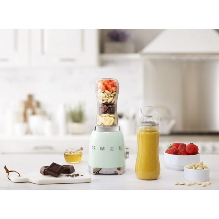 SMEG PBF01PGEU Spor Blender - Görsel 5