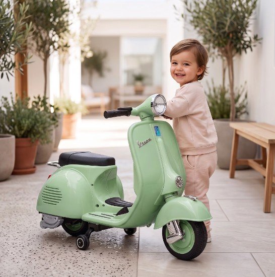 Vespa Lisanslı Akülü Çocuk 2