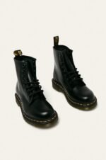 dr martens kadın çizme