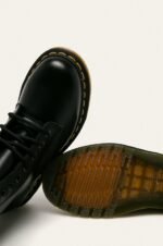dr martens kadın çizme