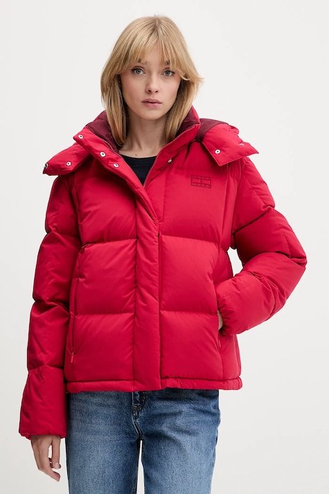 SS25-KUD10U-33X_F1-1 Tommy Jeans Kırmızı Kışlık Mont - Görsel 1