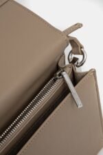 Calvin Klein Kadın Crossbody