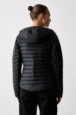 jack wolfskin kadın mont