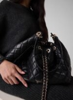 Guess HWQG2456010 Siyah Kadın Kapitone Omuz Çantası - Görsel 3