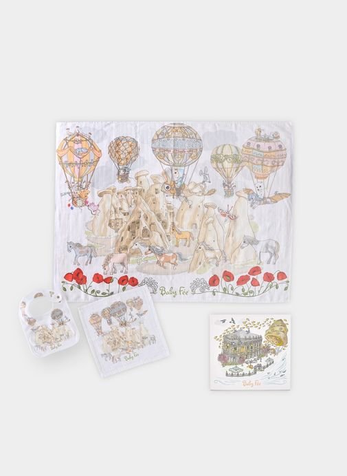 tryoshop-b-kapadokya-3lu-hediye-setibattaniyeonlukagiz-bezi-15514111-1 Baby Fée Kapadokya 3'lü Hediye Seti(Battaniye&Önlük&Ağız Bezi) - Görsel 1